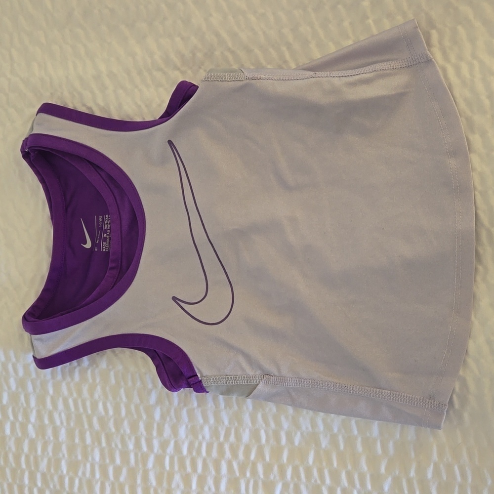 Nike girl's tank top, 2T, euc